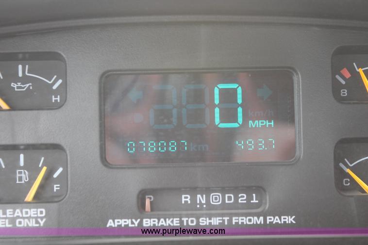 image for item F2934 1994 Chevrolet Caprice Classic wagon