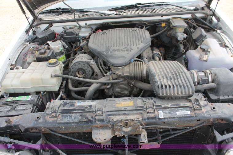 image for item F2934 1994 Chevrolet Caprice Classic wagon