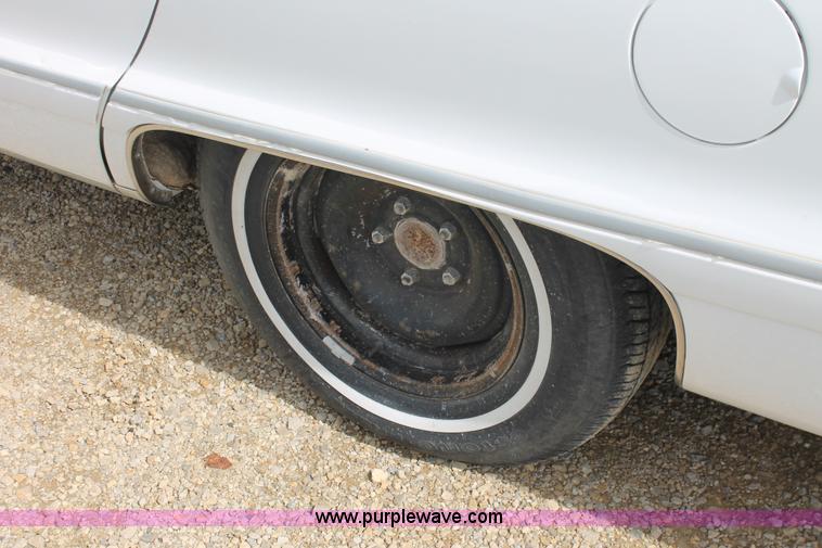 image for item F2934 1994 Chevrolet Caprice Classic wagon