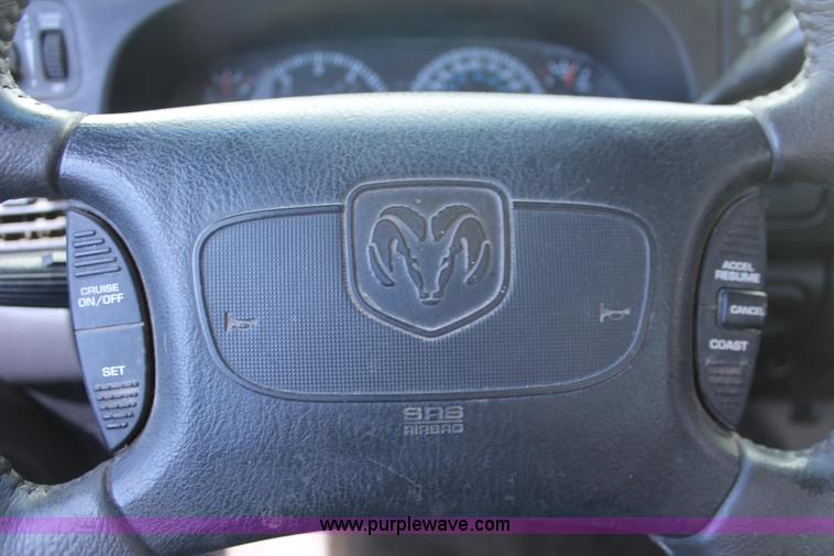 image for item F2935 1999 Dodge Ram 2500 SLT pickup truck