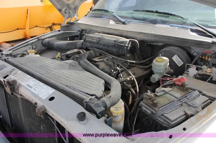 image for item F2935 1999 Dodge Ram 2500 SLT pickup truck