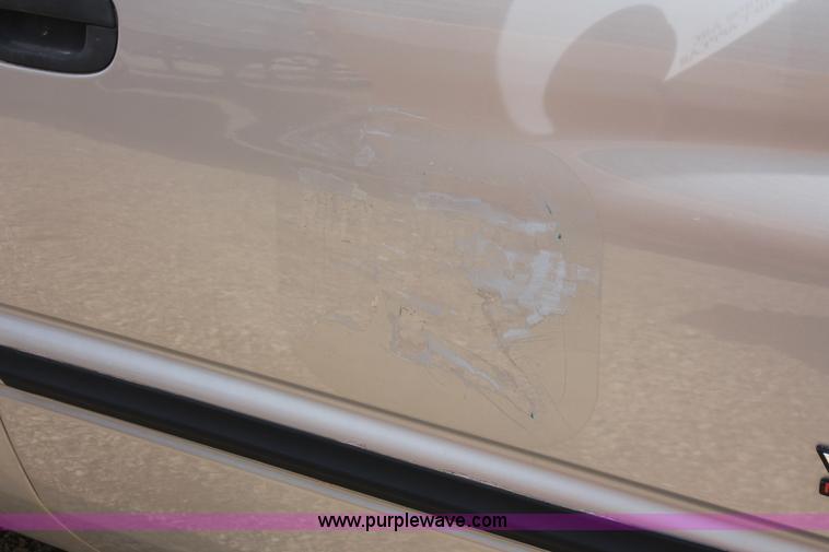 image for item F2935 1999 Dodge Ram 2500 SLT pickup truck