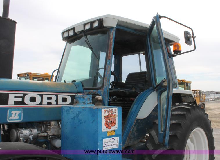 image for item F2943 1991 Ford 7710 MFWD tractor
