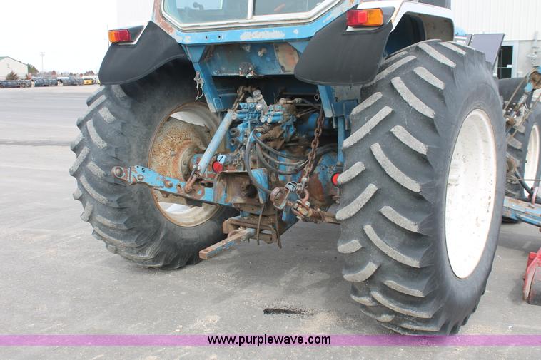 image for item F2943 1991 Ford 7710 MFWD tractor