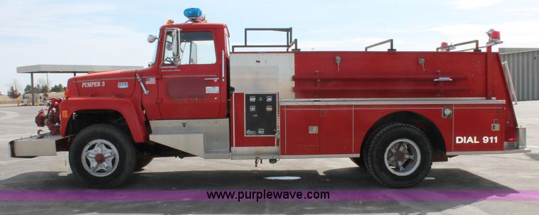 image for item F2947 1976 Ford 800 Pierce firetruck