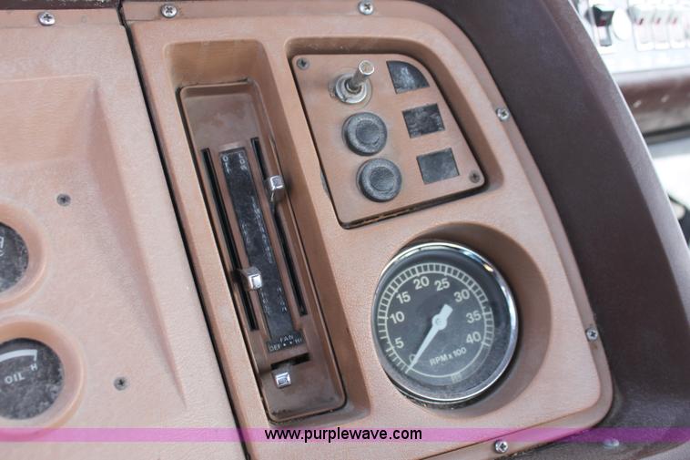 image for item F2947 1976 Ford 800 Pierce firetruck