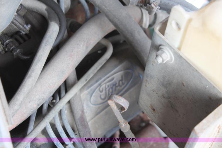 image for item F2947 1976 Ford 800 Pierce firetruck