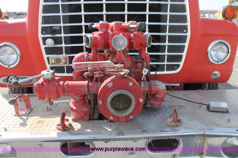 image for item F2947 1976 Ford 800 Pierce firetruck