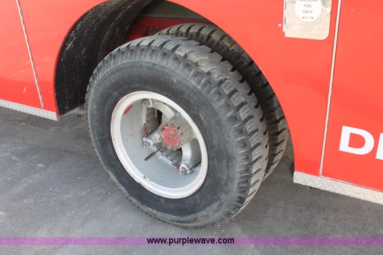 image for item F2947 1976 Ford 800 Pierce firetruck