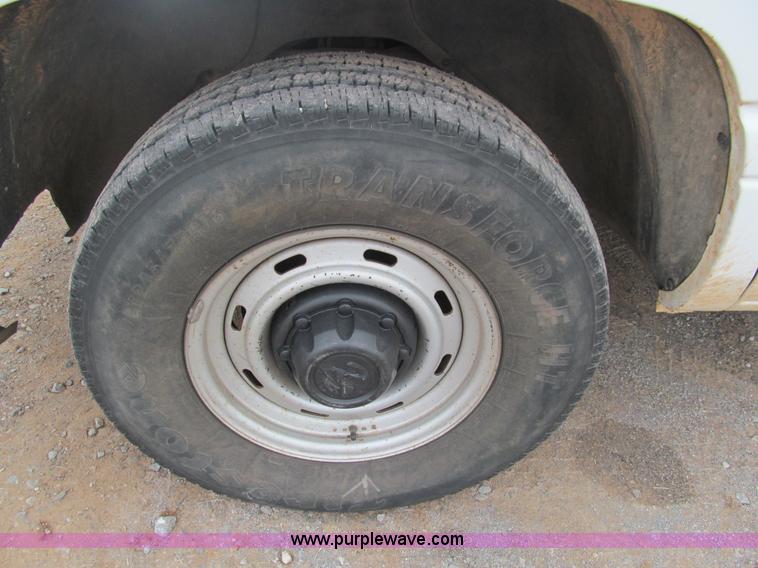 image for item F3122 1996 Dodge Ram 2500 pickup truck