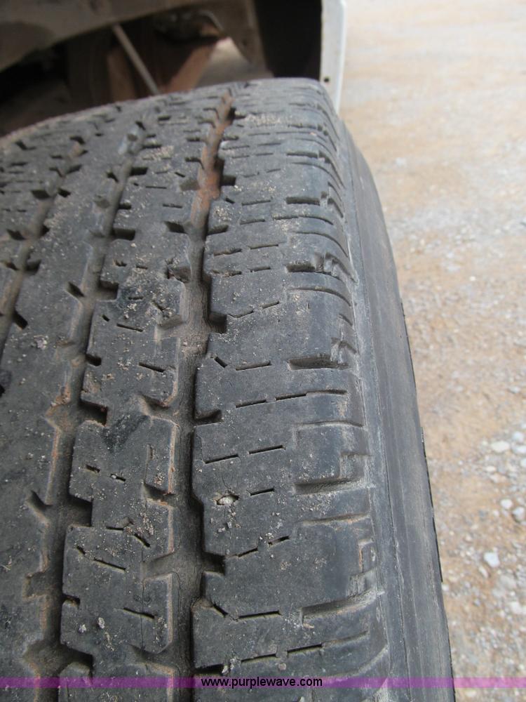 image for item F3122 1996 Dodge Ram 2500 pickup truck