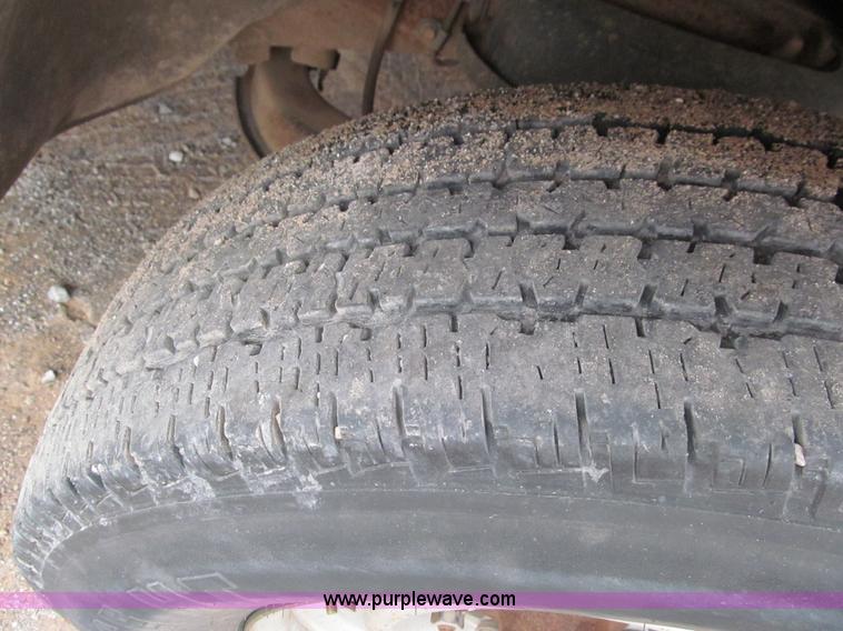 image for item F3122 1996 Dodge Ram 2500 pickup truck