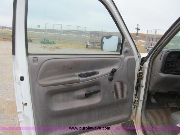 image for item F3122 1996 Dodge Ram 2500 pickup truck