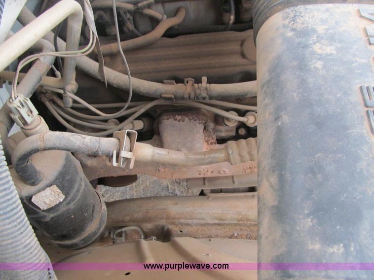 image for item F3122 1996 Dodge Ram 2500 pickup truck