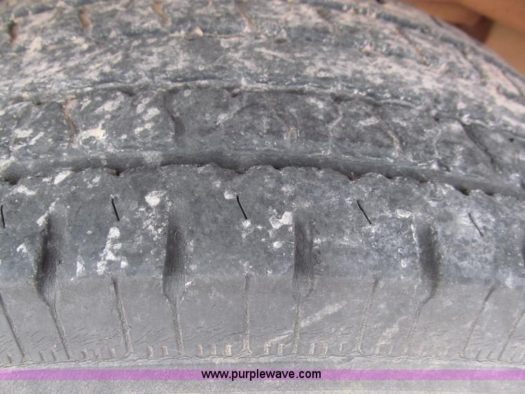 image for item F3154 1997 Ford F250 pickup truck