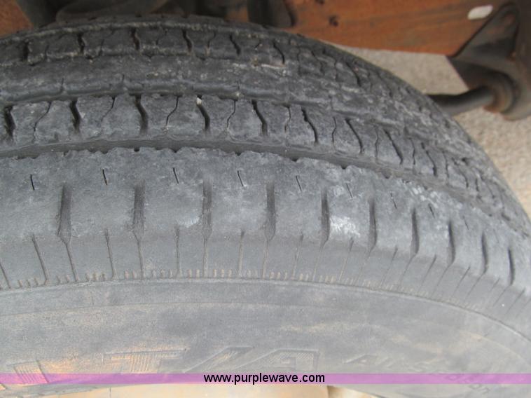 image for item F3154 1997 Ford F250 pickup truck