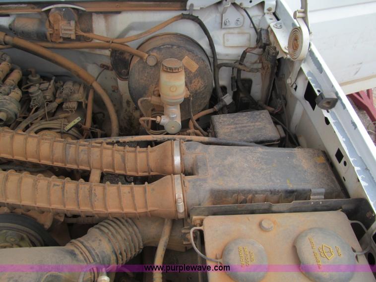 image for item F3154 1997 Ford F250 pickup truck