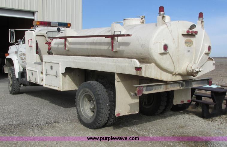 image for item F8603 1981 GMC 7000 water truck