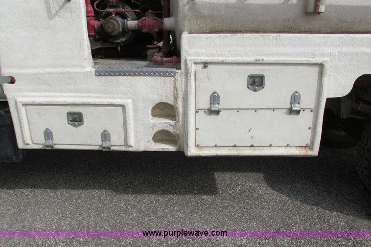 image for item F8603 1981 GMC 7000 water truck