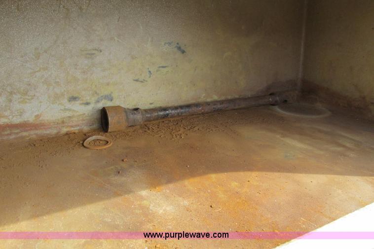 image for item F8603 1981 GMC 7000 water truck