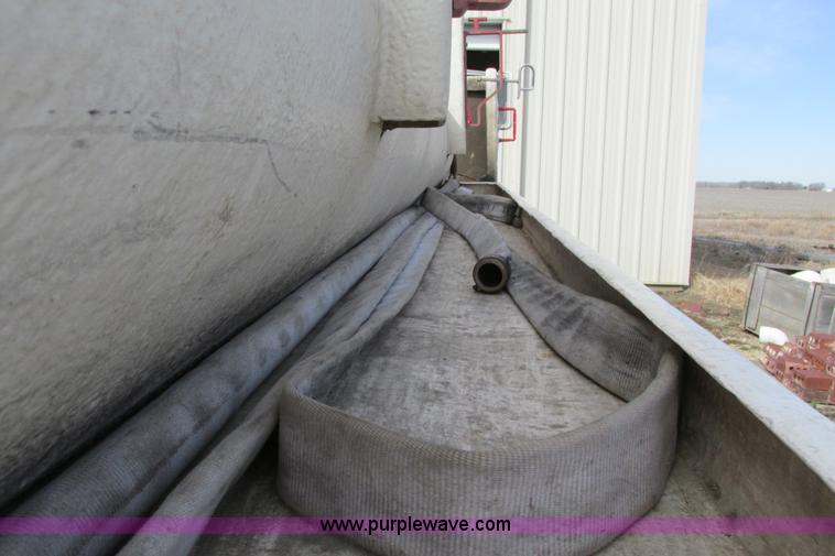 image for item F8603 1981 GMC 7000 water truck