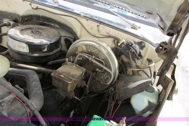 image for item F8603 1981 GMC 7000 water truck