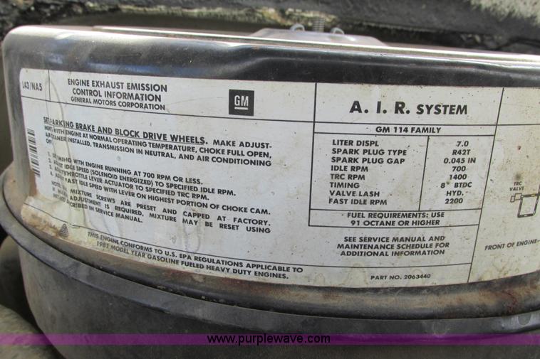 image for item F8603 1981 GMC 7000 water truck