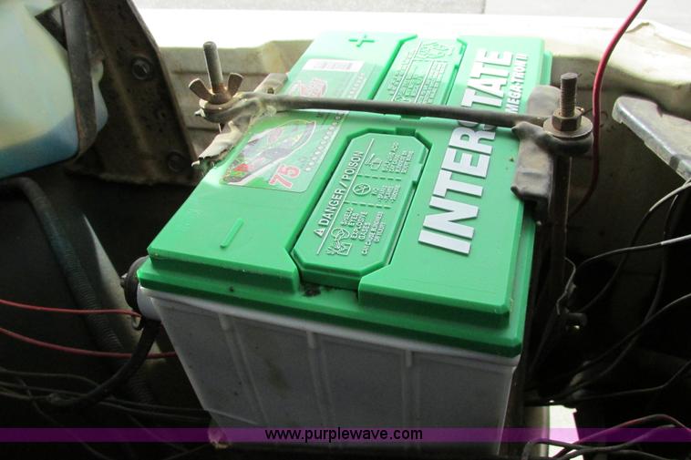 image for item F8603 1981 GMC 7000 water truck