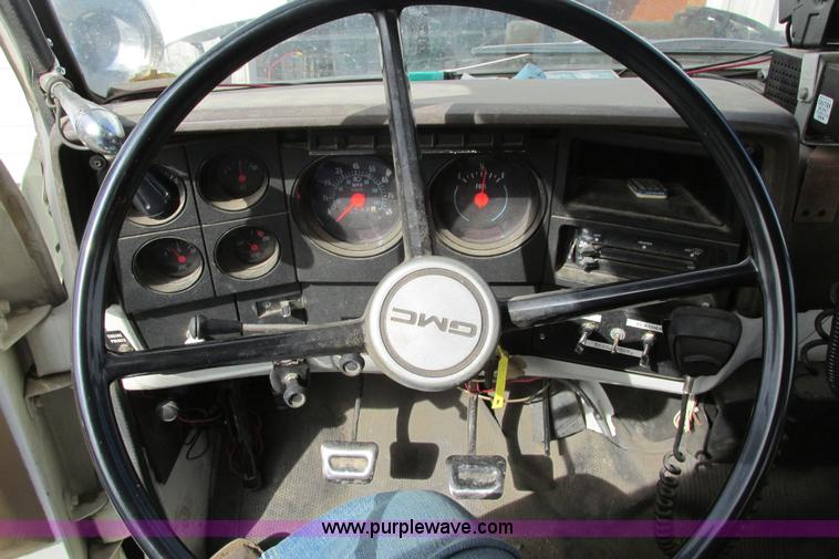 image for item F8603 1981 GMC 7000 water truck