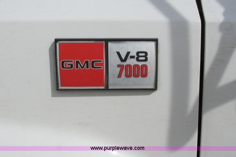 image for item F8603 1981 GMC 7000 water truck