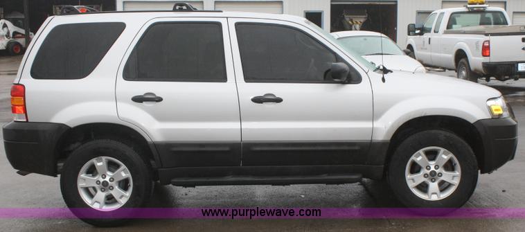 image for item G5268 2007 Ford Escape XLT