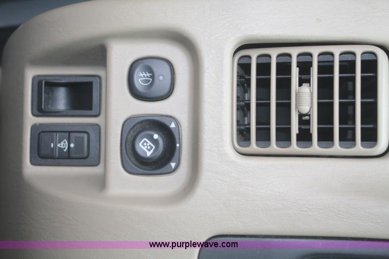 image for item G5268 2007 Ford Escape XLT