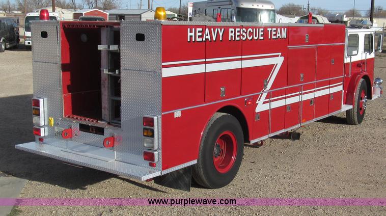 image for item G5639 1977 Seagrave SR-20788 firetruck