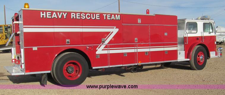image for item G5639 1977 Seagrave SR-20788 firetruck