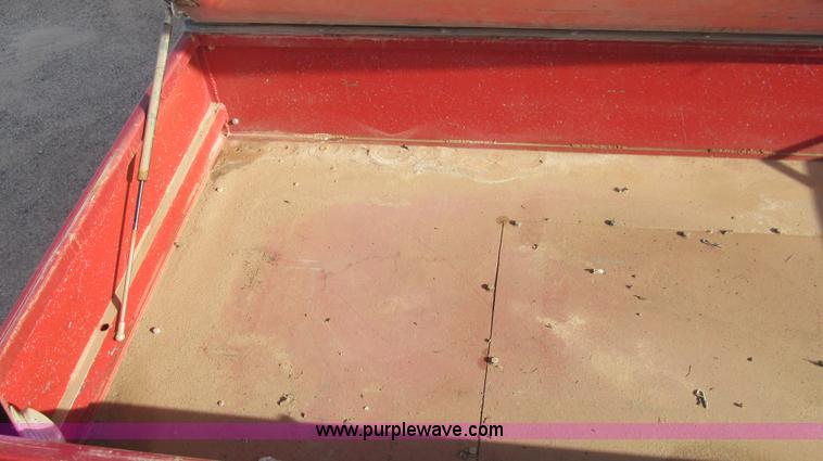 image for item G5639 1977 Seagrave SR-20788 firetruck