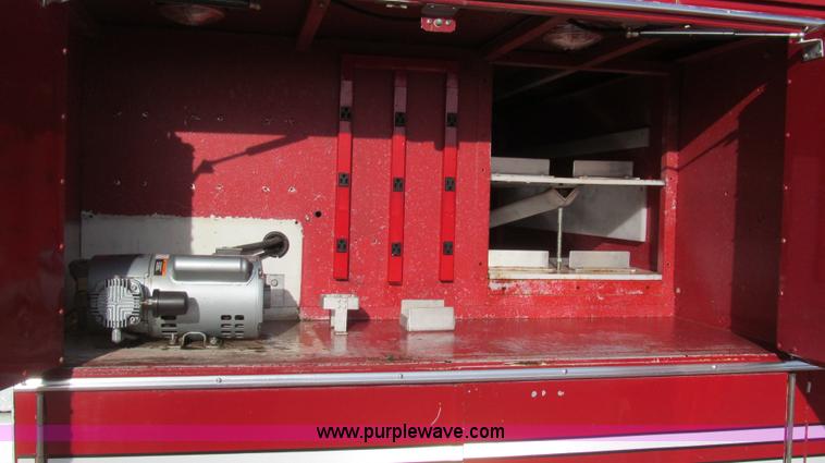 image for item G5639 1977 Seagrave SR-20788 firetruck