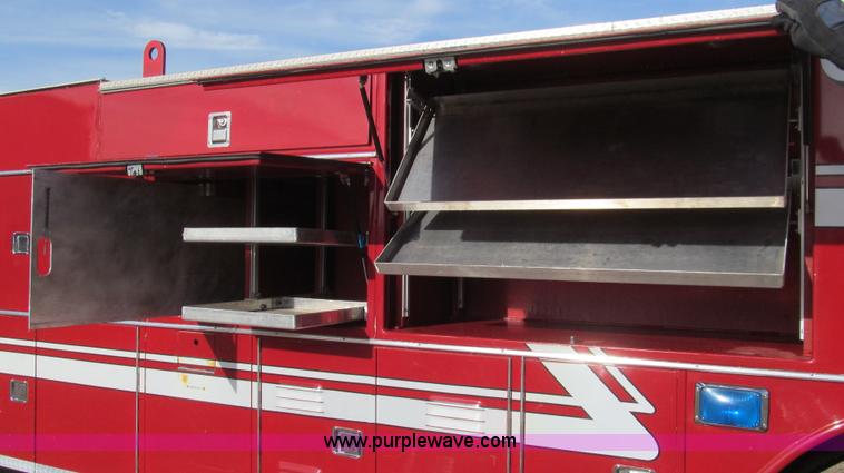 image for item G5639 1977 Seagrave SR-20788 firetruck