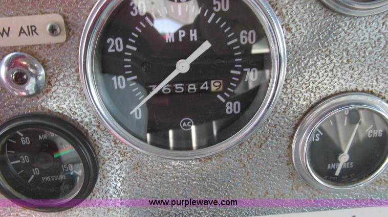 image for item G5639 1977 Seagrave SR-20788 firetruck