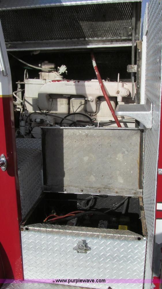 image for item G5639 1977 Seagrave SR-20788 firetruck