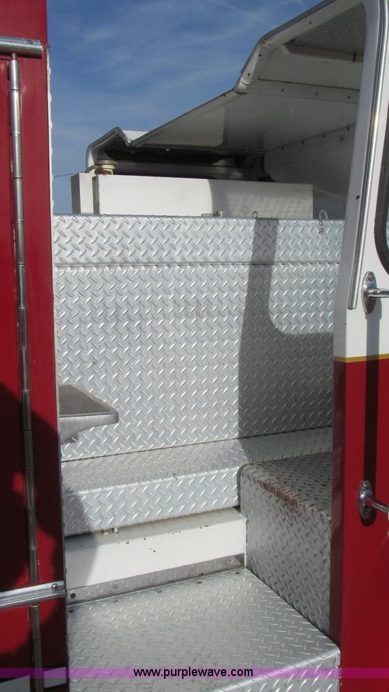 image for item G5639 1977 Seagrave SR-20788 firetruck