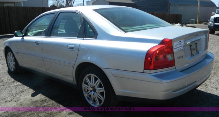 image for item G7790 2004 Volvo S80