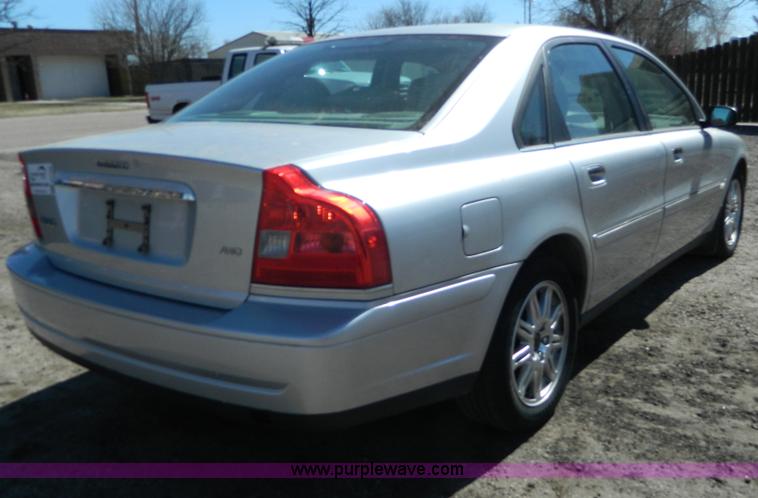 image for item G7790 2004 Volvo S80