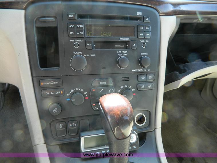 image for item G7790 2004 Volvo S80