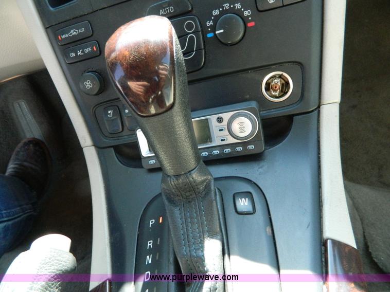 image for item G7790 2004 Volvo S80