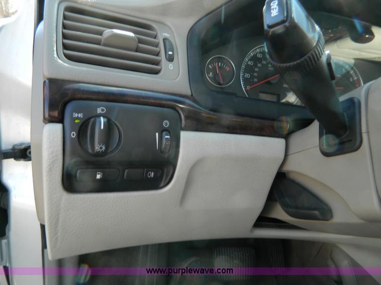 image for item G7790 2004 Volvo S80