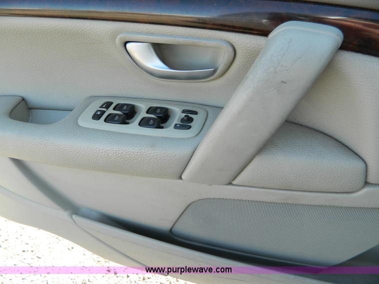image for item G7790 2004 Volvo S80