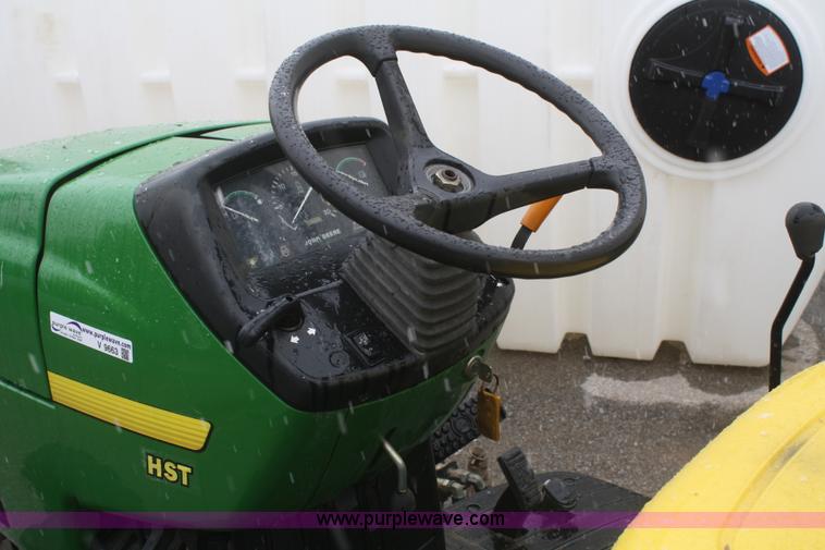 image for item V9663 1999 John Deere 4200 garden tractor