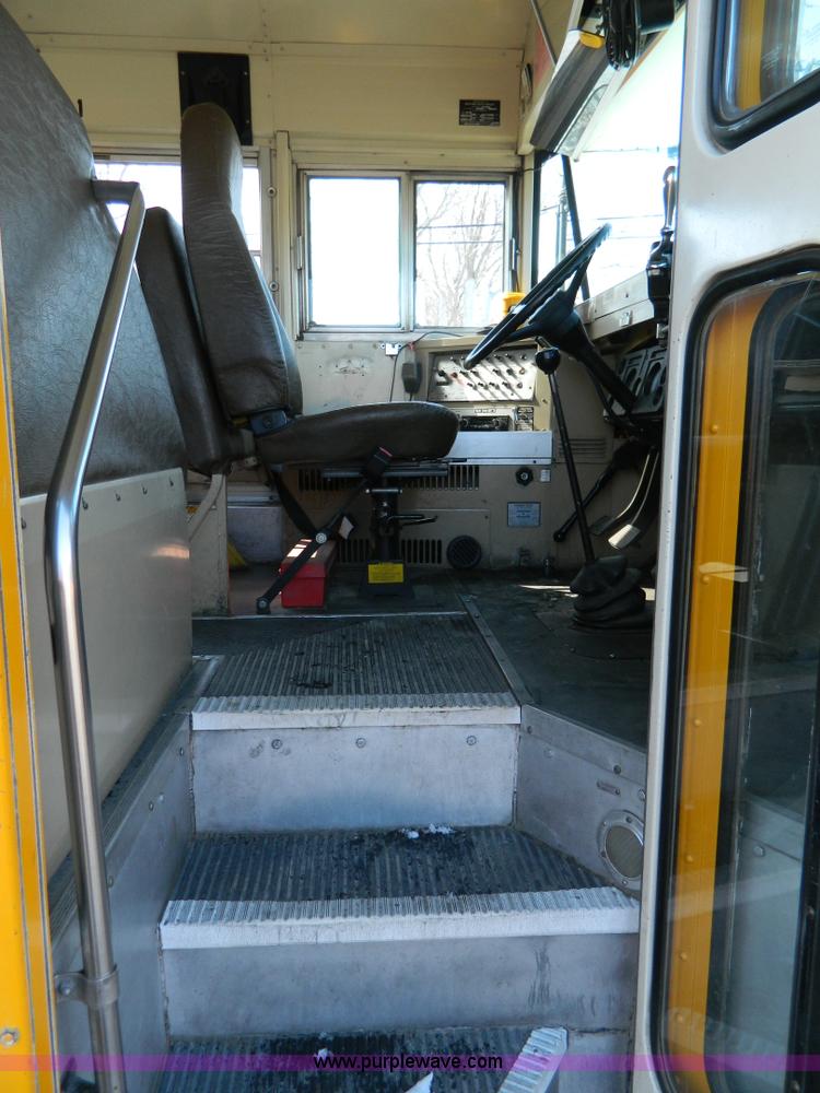 image for item W9216 1986 International Blue Bird bus