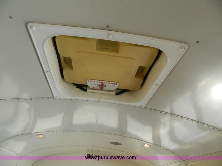 image for item W9216 1986 International Blue Bird bus