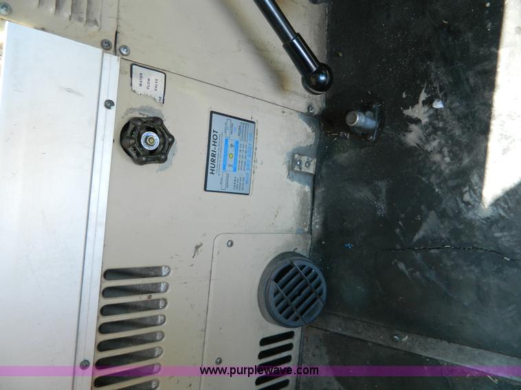 image for item W9216 1986 International Blue Bird bus